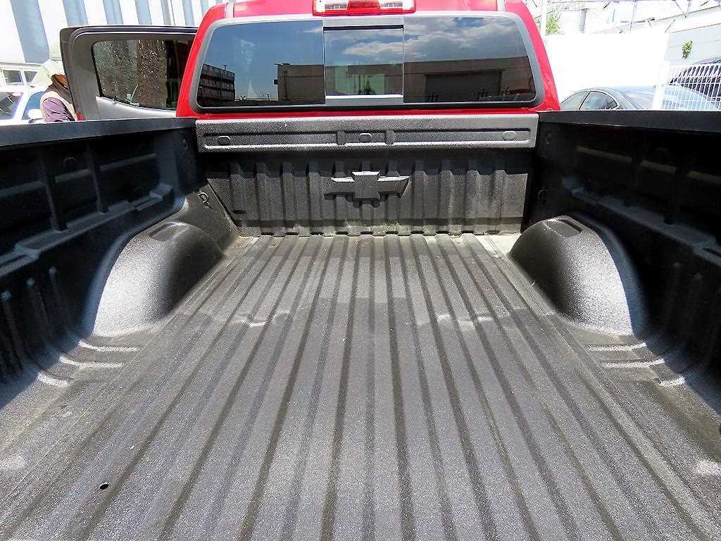 Chevrolet ?Colorado 2022 Rojo - Importación desde Corea - HF Imports Iquique - Foto 18