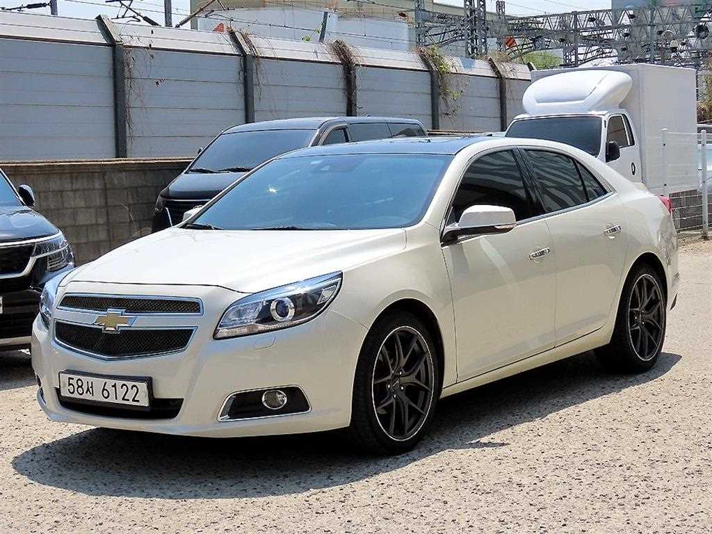 Chevrolet Malibu - Vista 2