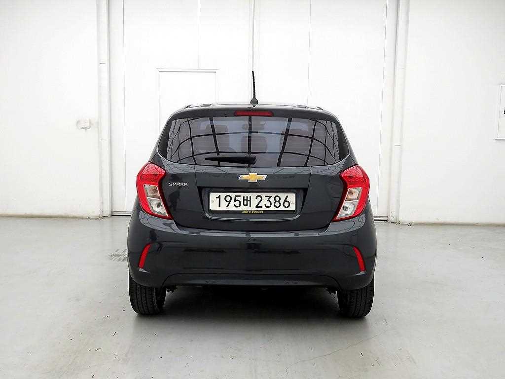 Chevrolet Spark - Vista 3
