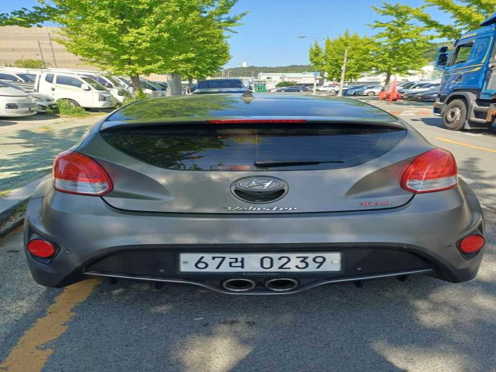 HYUNDAI Veloster - Vista 7