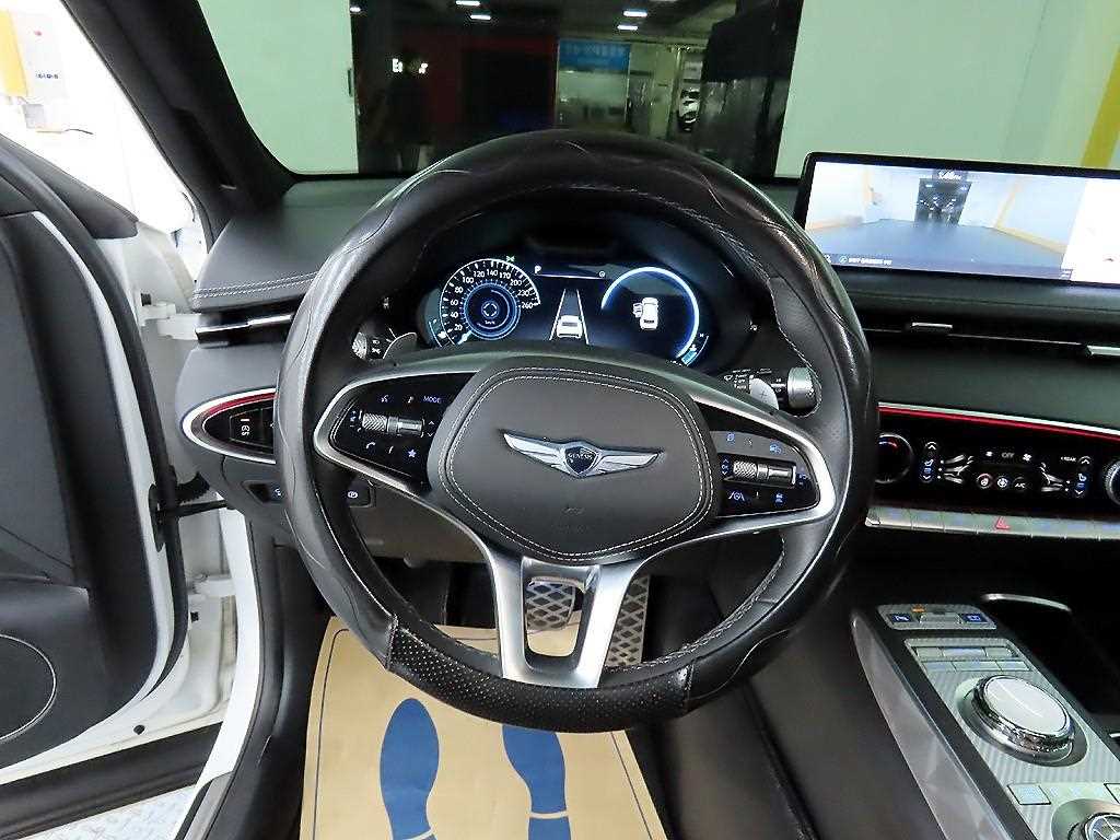 Genesis GV70 - Vista 9