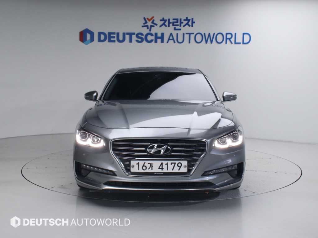 HYUNDAI Grandeur - Vista 3