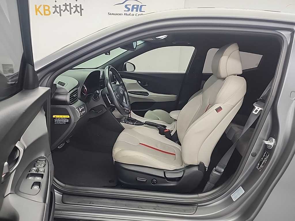 HYUNDAI Veloster - Vista 11