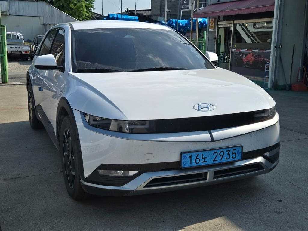 HYUNDAI Ioniq 5 - Vista 2
