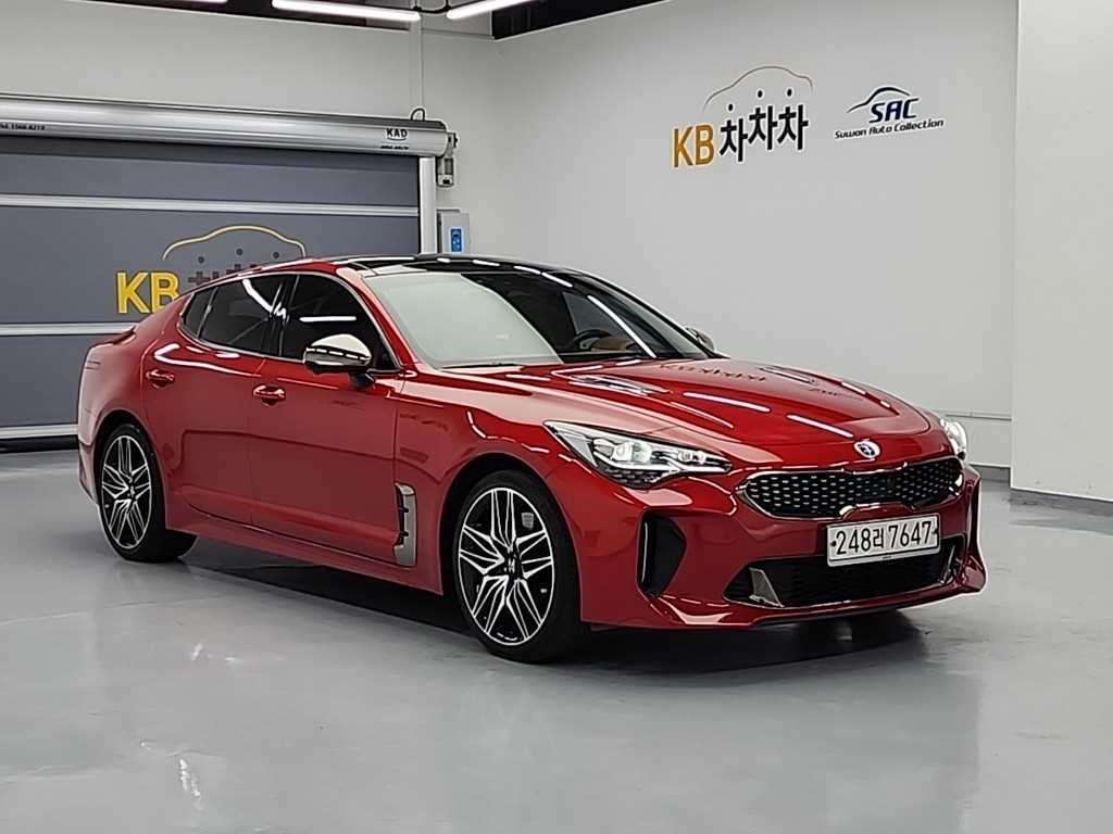 KIA Stinger - Vista 4