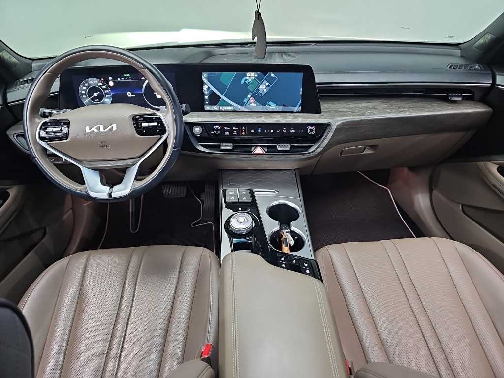 KIA K8 - Vista 7