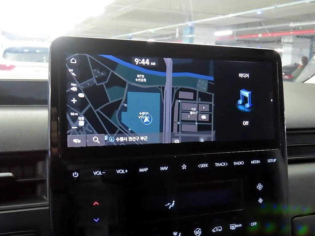 HYUNDAI Staria 2022 Plateado - Importación desde Corea - HF Imports Iquique - Foto 13