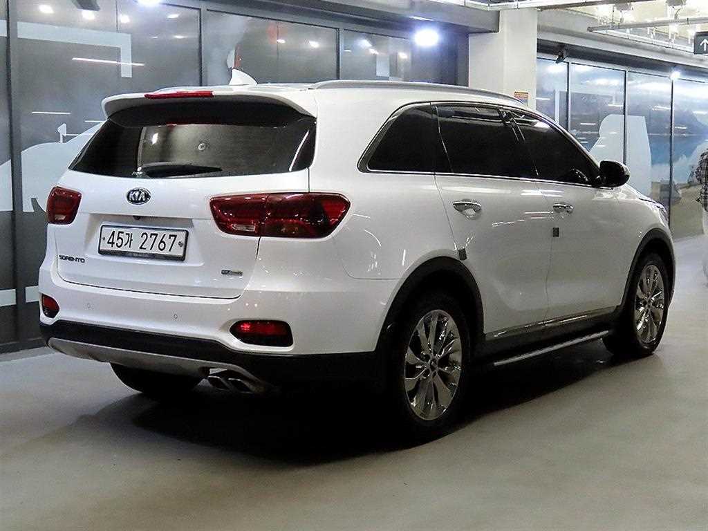 KIA Sorento - Vista 4