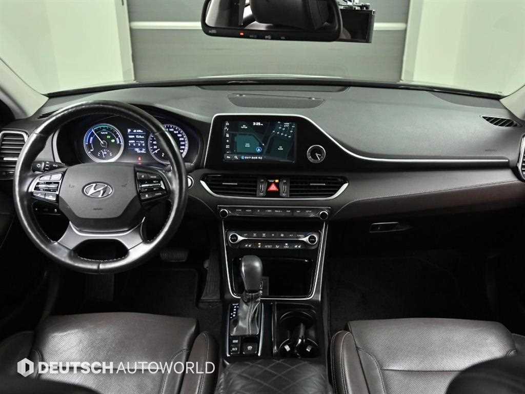 HYUNDAI Grandeur - Vista 7
