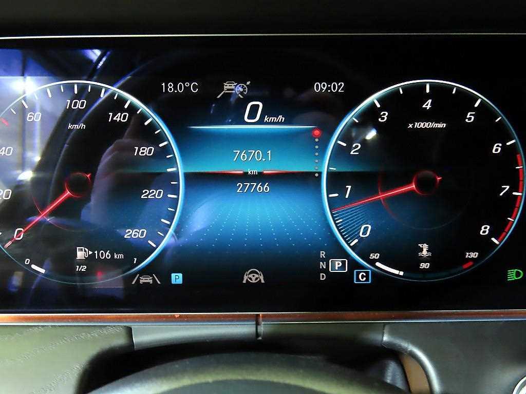 Mercedes Benz E class - Vista 9