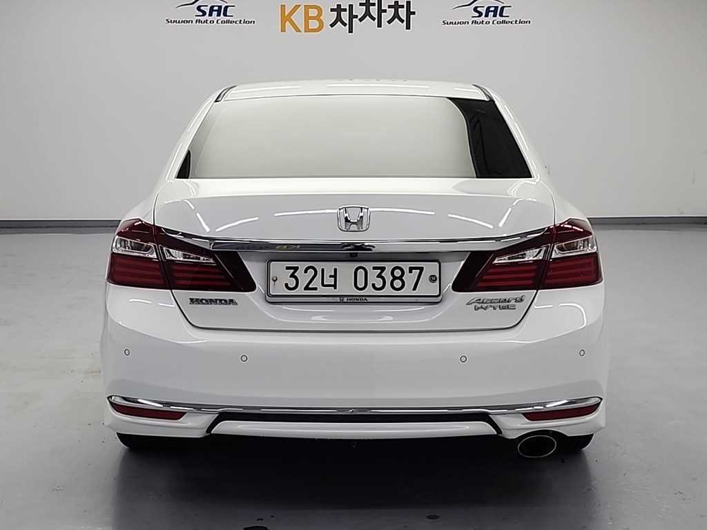 Honda Accord - Vista 3
