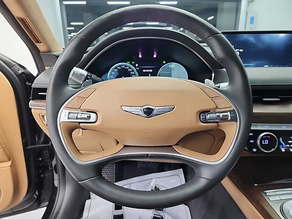 Genesis G80 - Vista 9