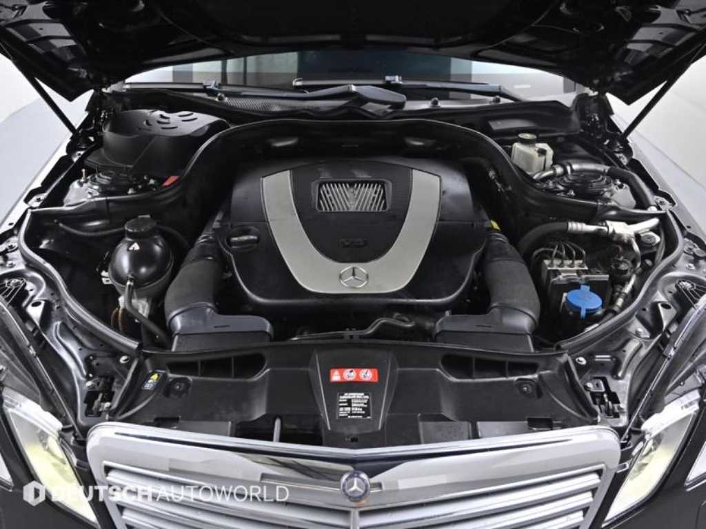Mercedes Benz E class - Vista 6