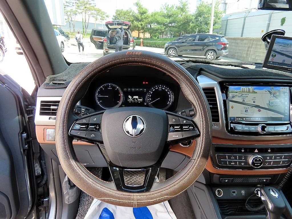 Ssangyong Rexton - Vista 8