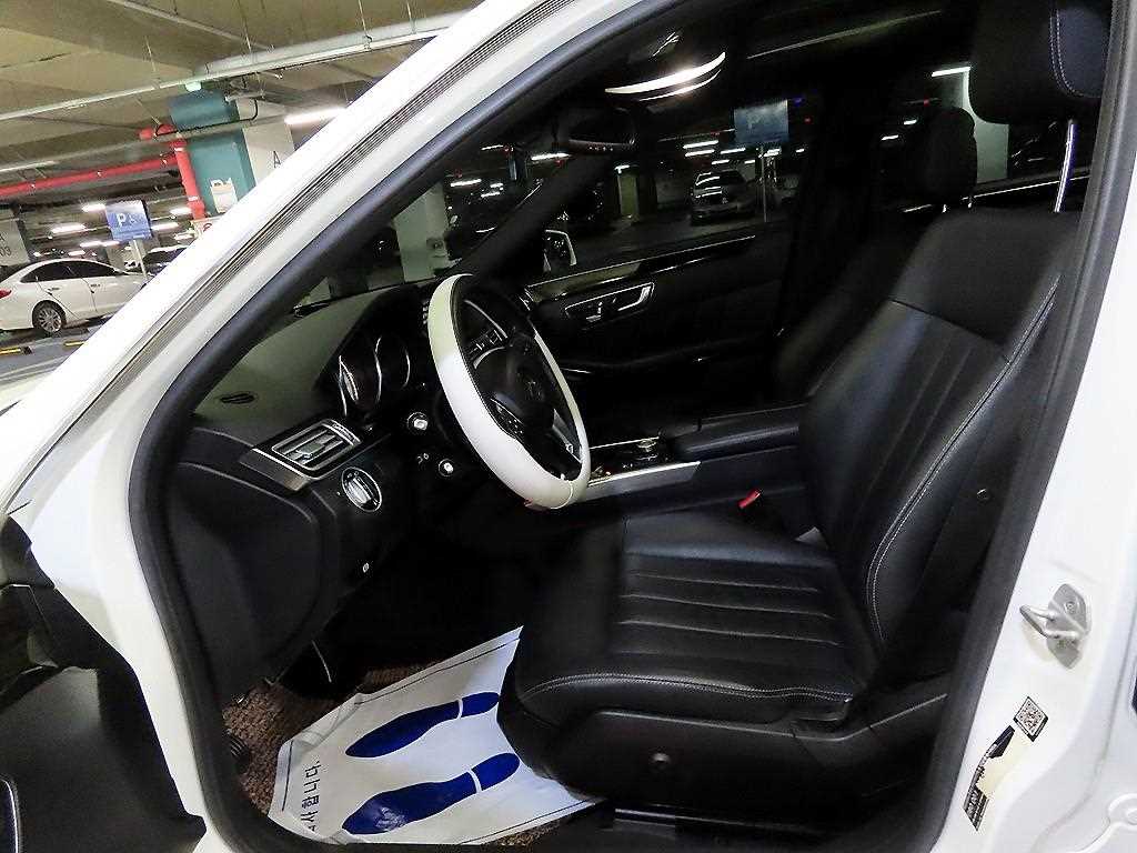 Mercedes Benz E class - Vista 6