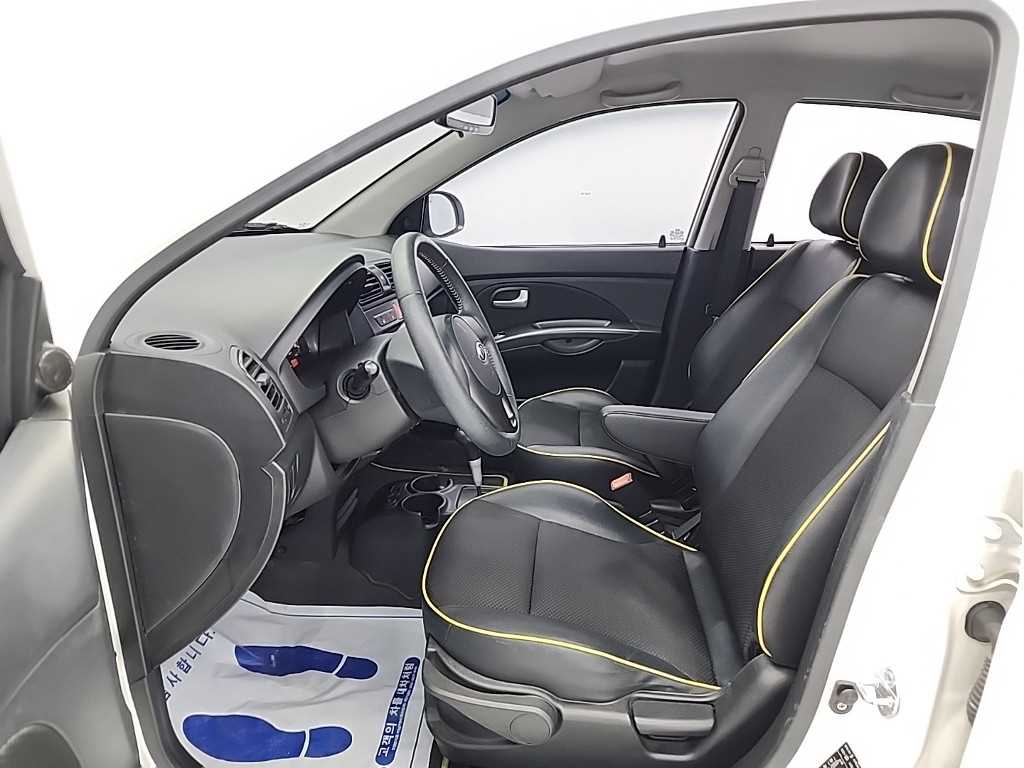 KIA Morning - Vista 11