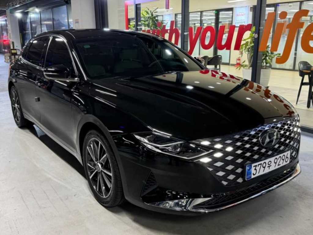 HYUNDAI Grandeur - Vista 2