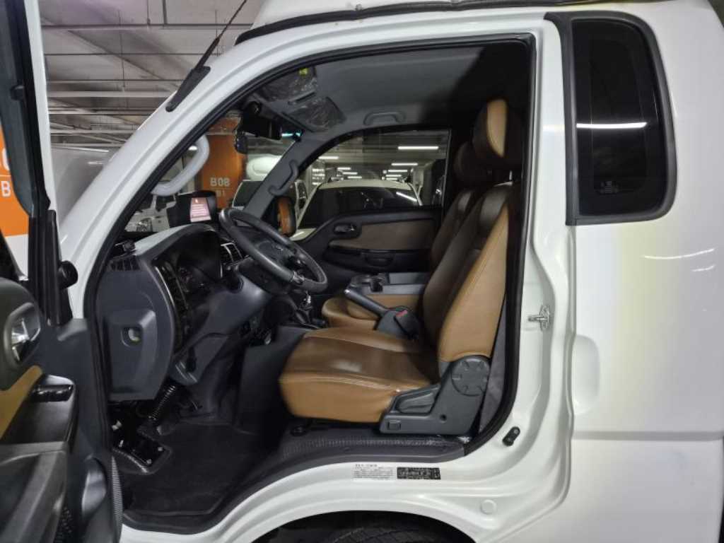 Small Truck Cargo (small) - Vista 7