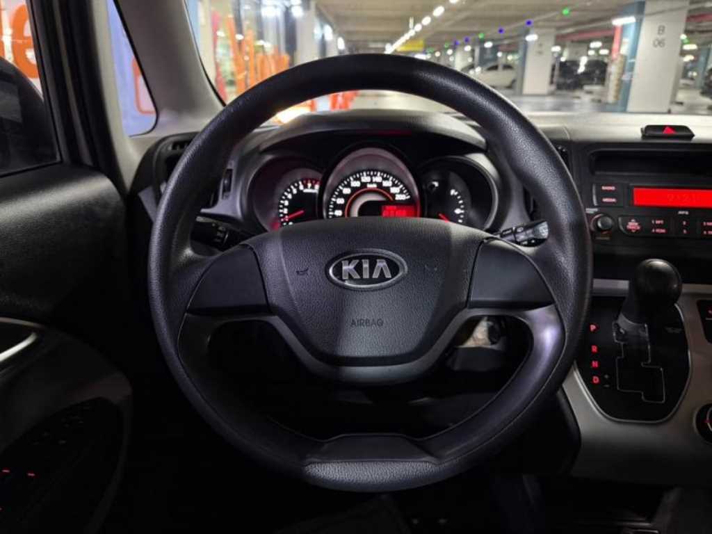 KIA Ray - Vista 8