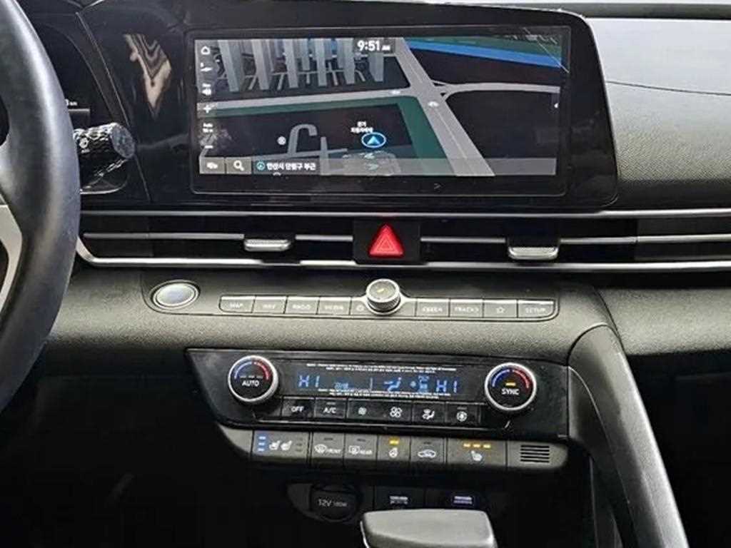 HYUNDAI Avante - Vista 7