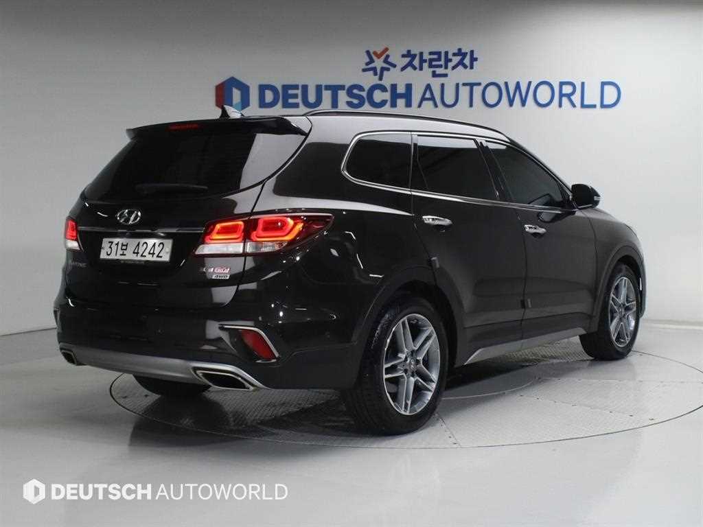 HYUNDAI Maxcruz - Vista 2