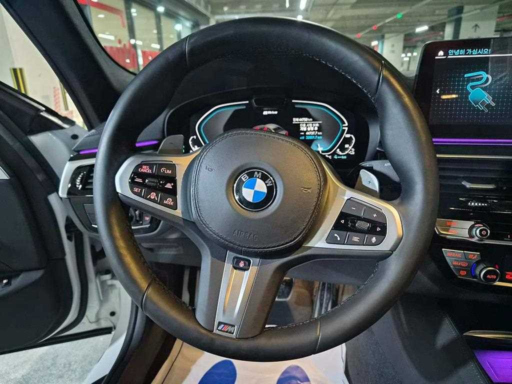 BMW 5 Series - Vista 8