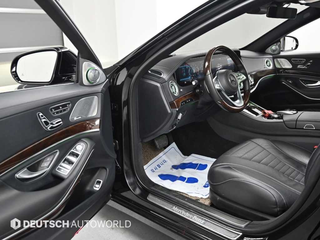 Mercedes Benz S Class - Vista 11