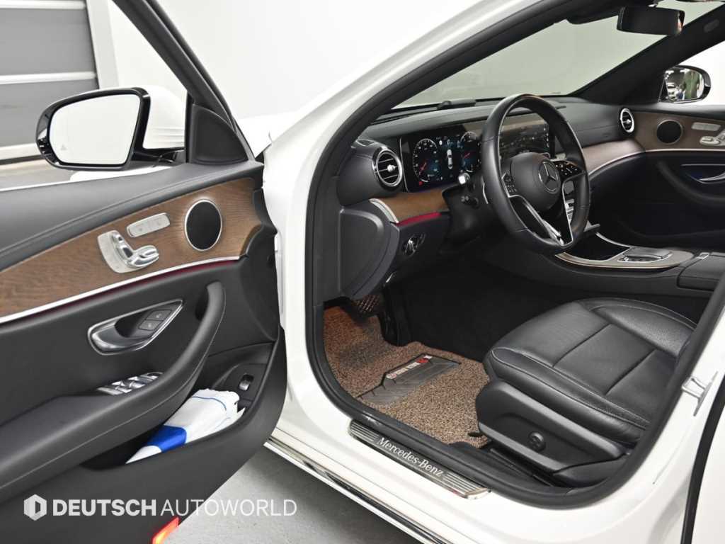 Mercedes Benz E class - Vista 11