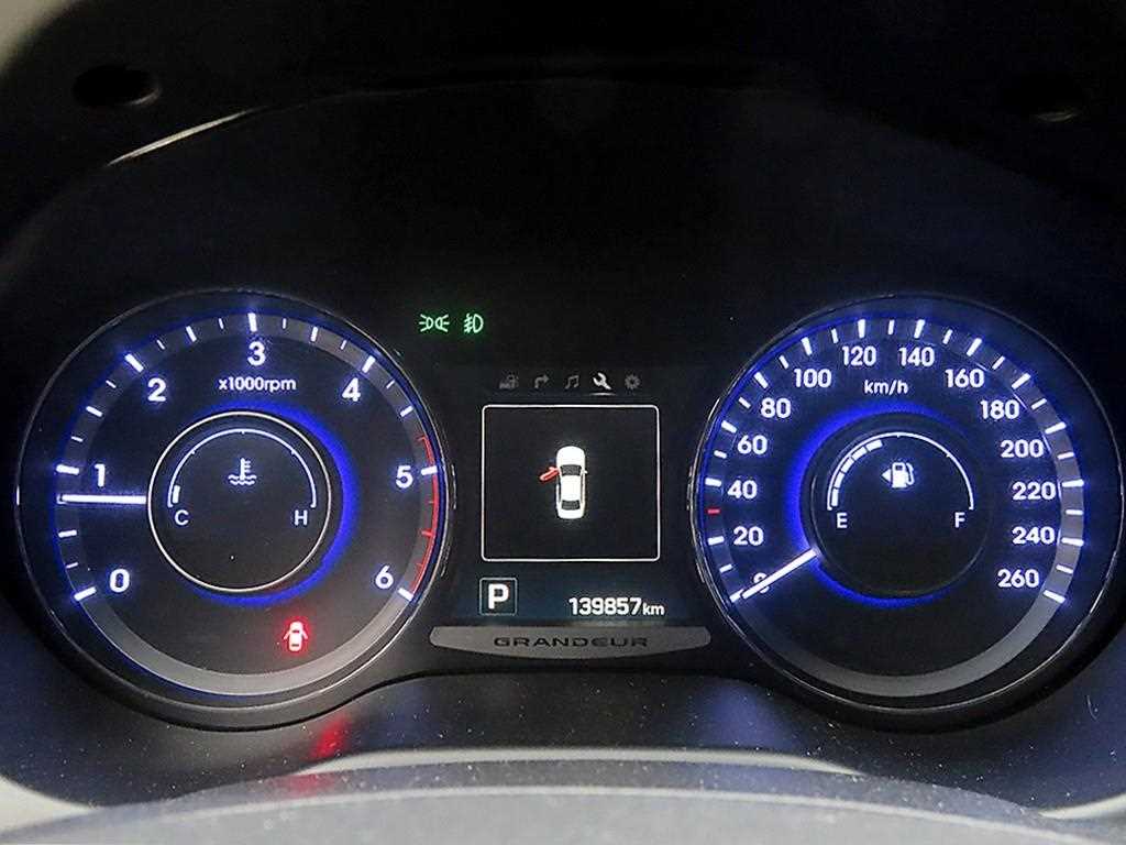 HYUNDAI Grandeur - Vista 8