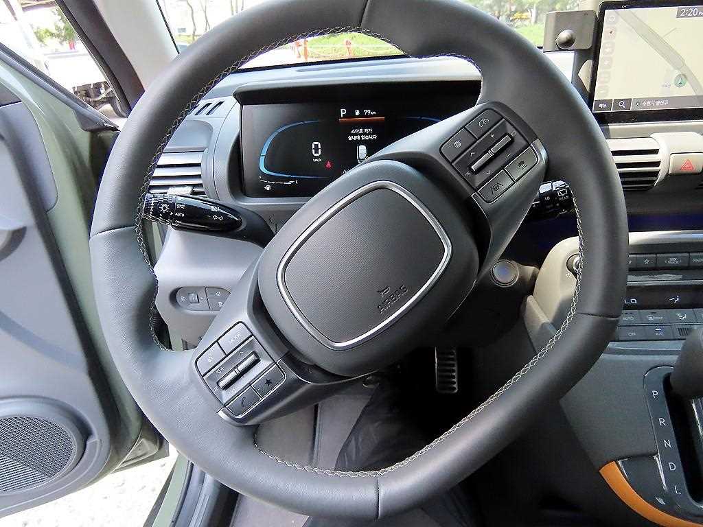 HYUNDAI Casper - Vista 8