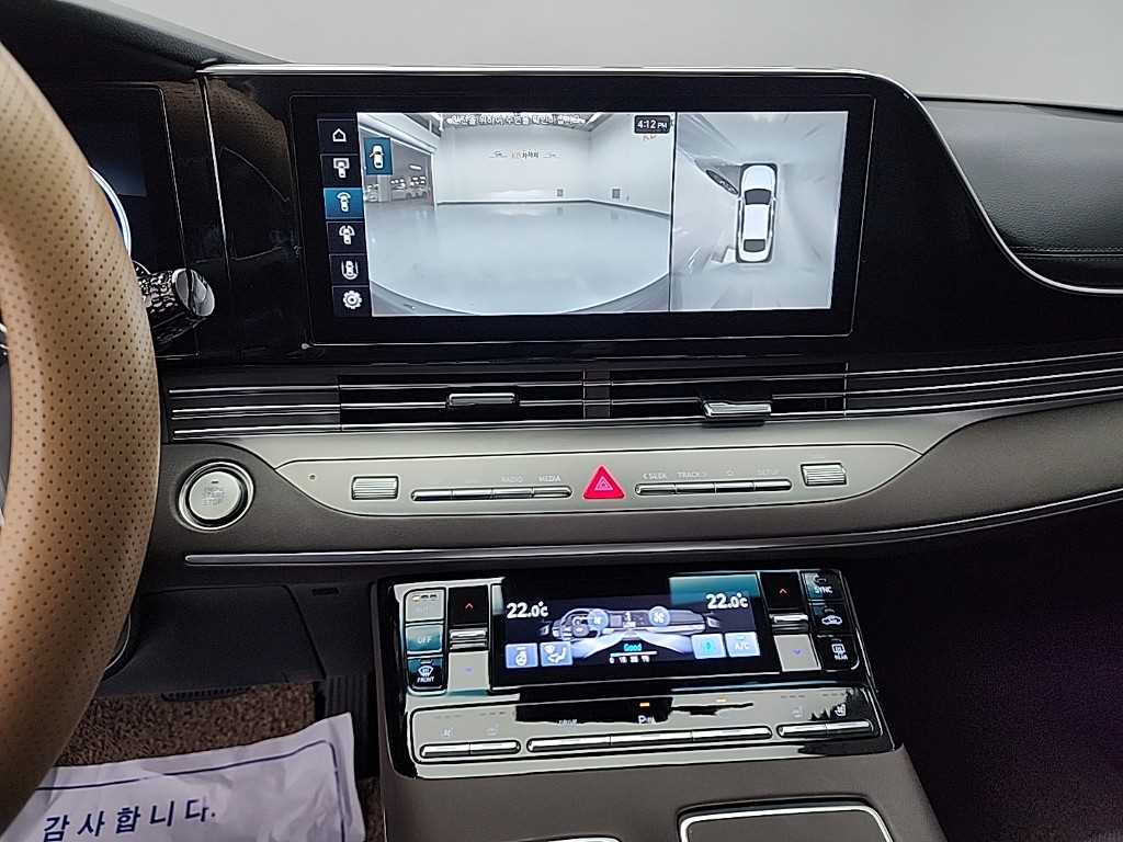 HYUNDAI Grandeur - Vista 10