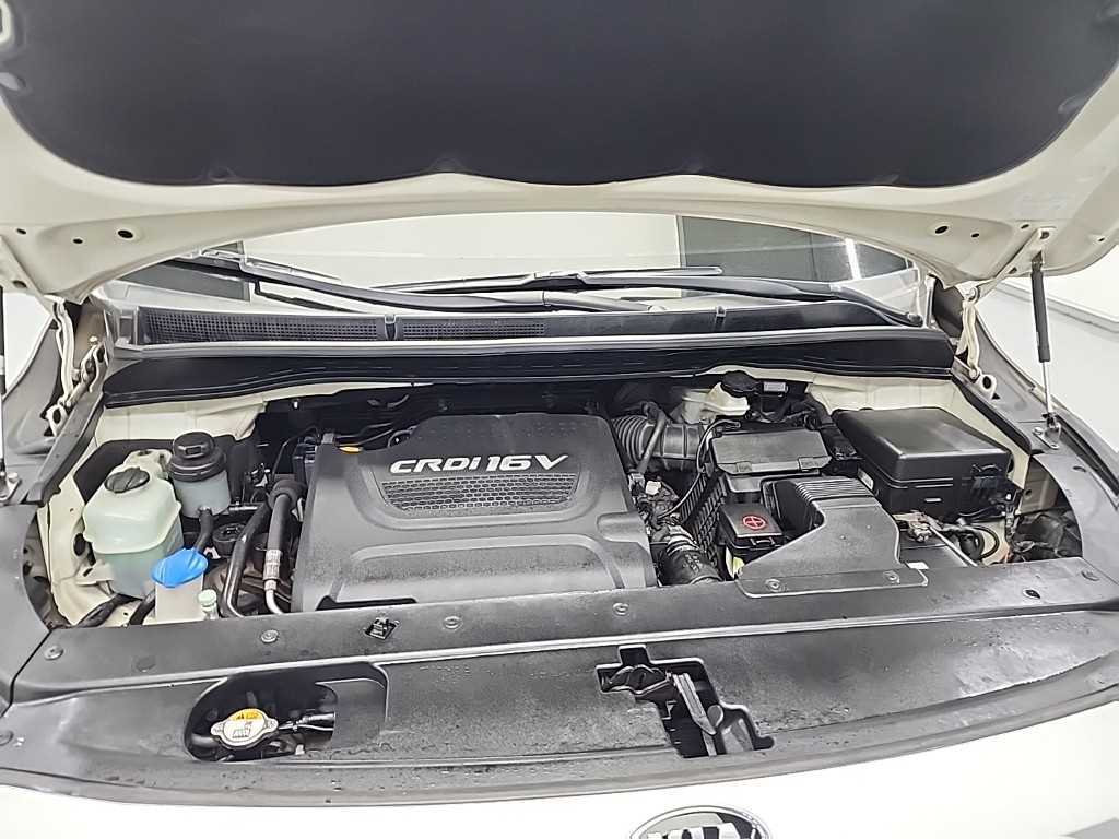 KIA Carnival - Vista 5
