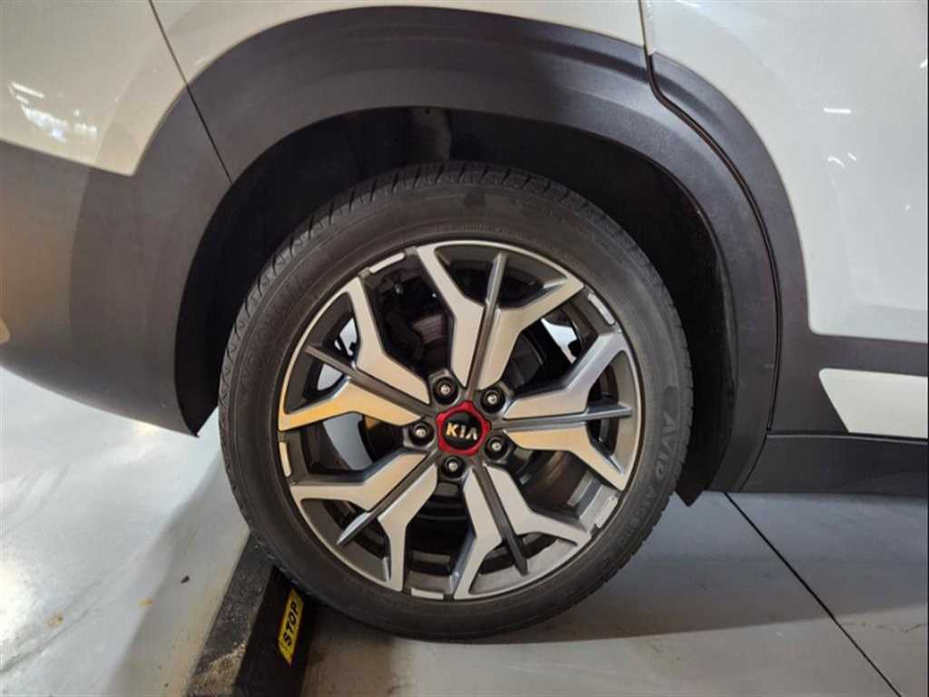 KIA Seltos - Vista 7