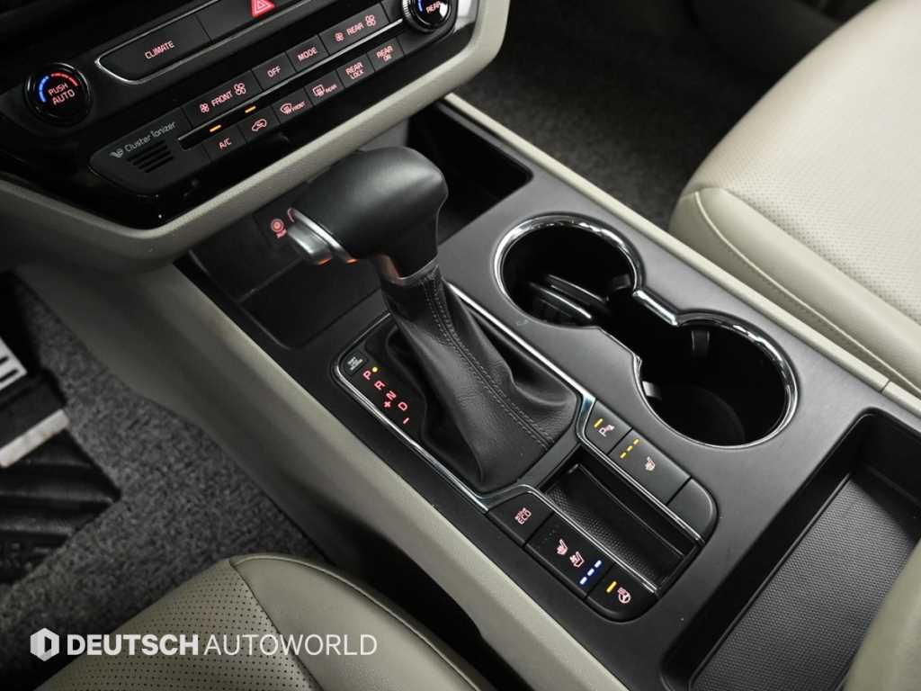 KIA Carnival - Vista 9