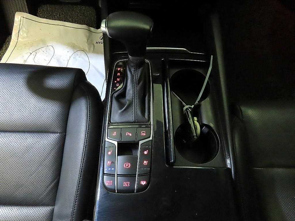 KIA K7 - Vista 12