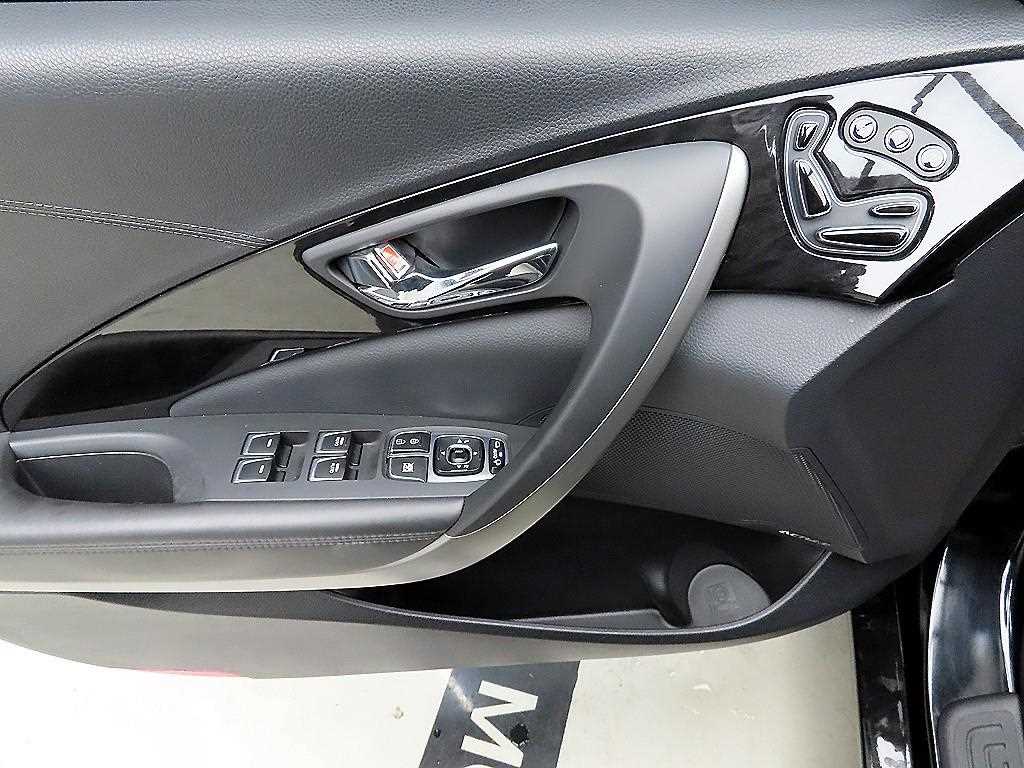 HYUNDAI Grandeur - Vista 11
