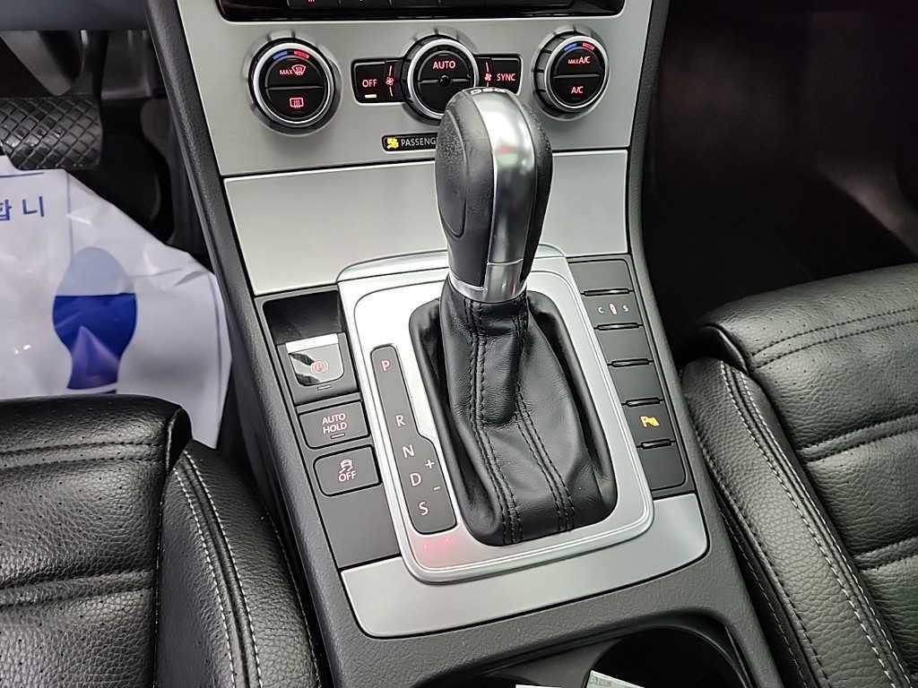 Volkswagen CC - Vista 8