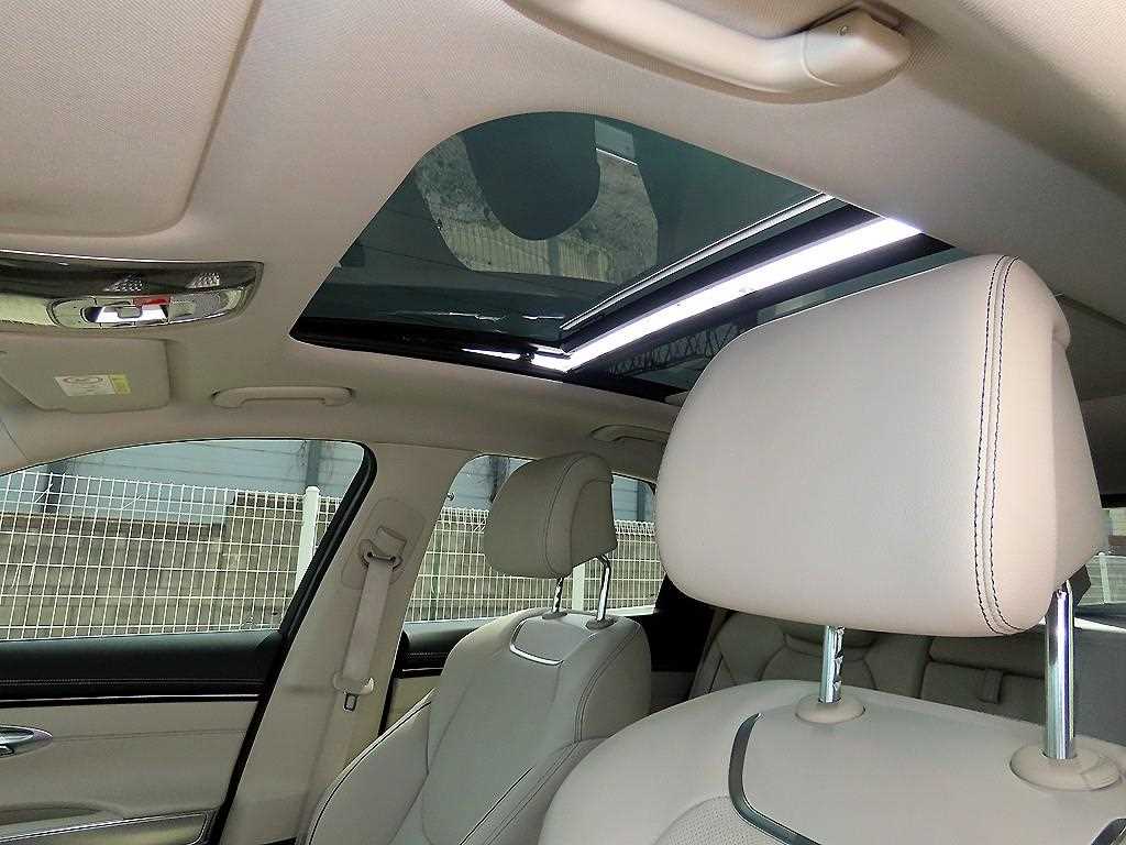 Genesis GV70 2022 Blanco - Importación desde Corea - HF Imports Iquique - Foto 16