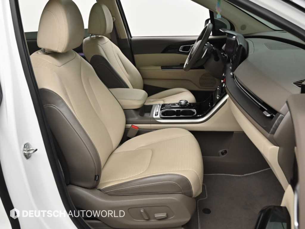 KIA Carnival - Vista 10