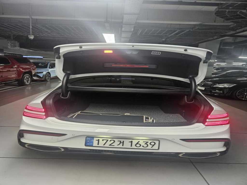 Genesis G80 2025 Blanco - Importación desde Corea - HF Imports Iquique - Foto 16