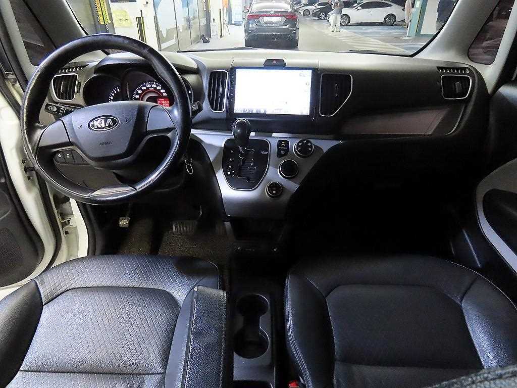 KIA Ray - Vista 10