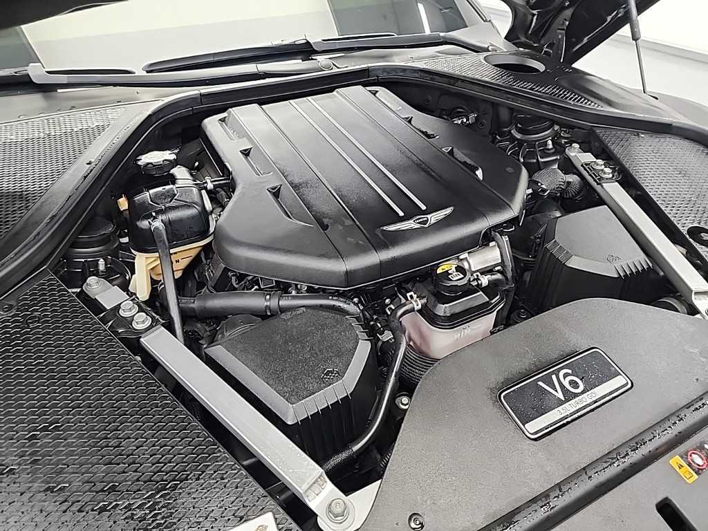 Genesis G90 - Vista 5