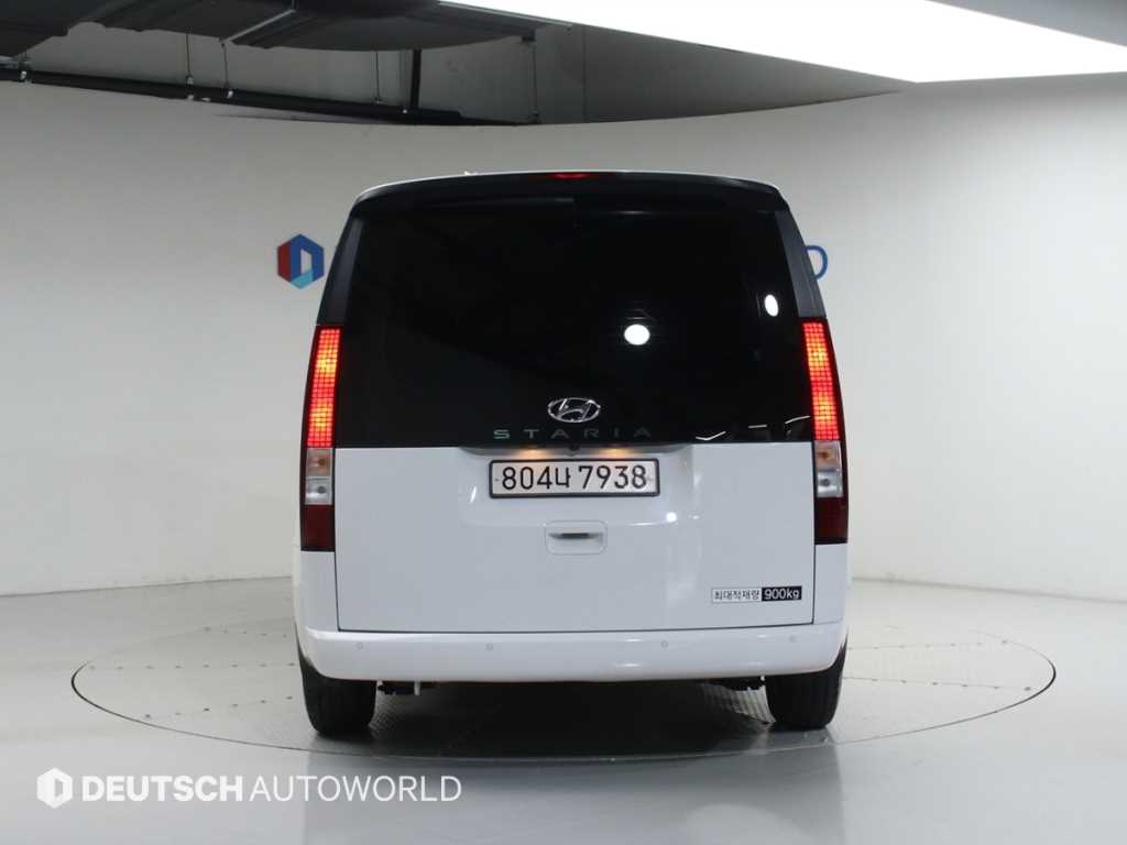 HYUNDAI Staria - Vista 4