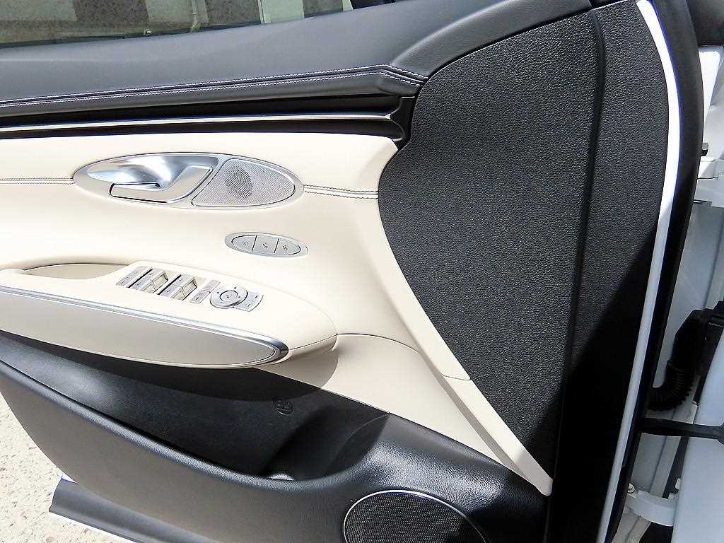 Genesis GV70 - Vista 11