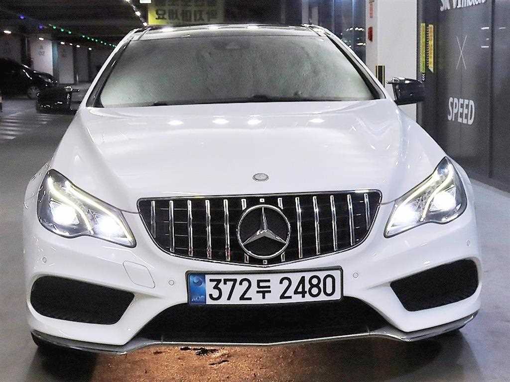 Mercedes Benz E class - Vista 2