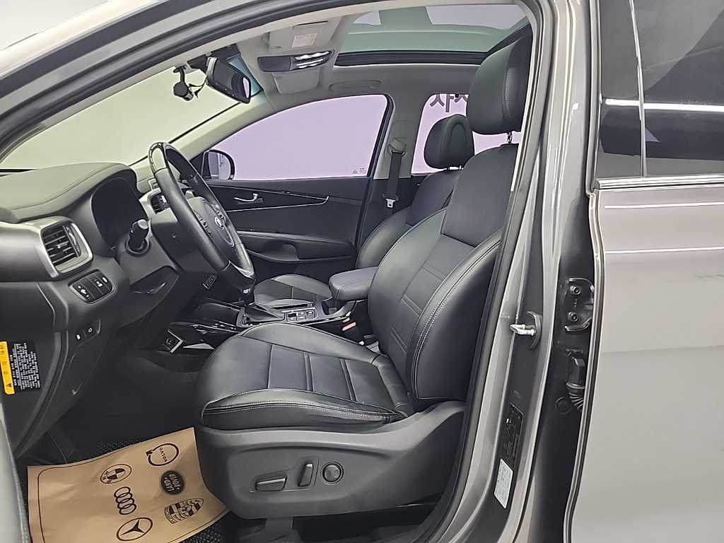 KIA Sorento - Vista 11