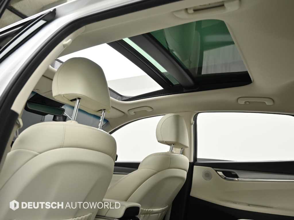 HYUNDAI Grandeur - Vista 11