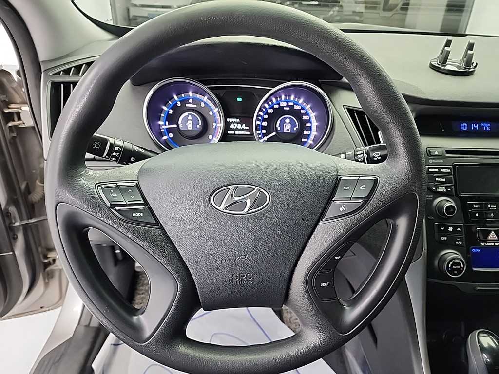 HYUNDAI Sonata - Vista 9