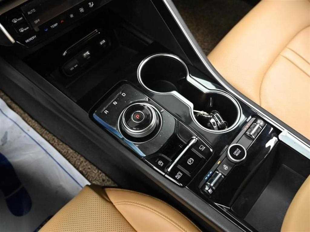 KIA K5 - Vista 9