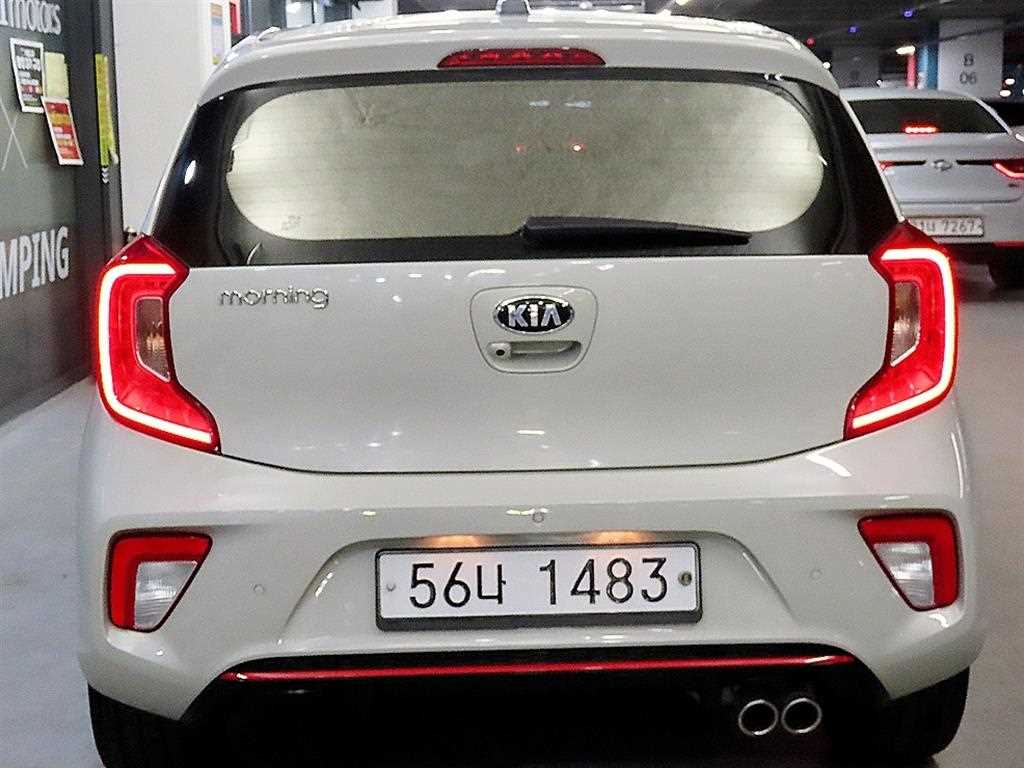 KIA Morning - Vista 5